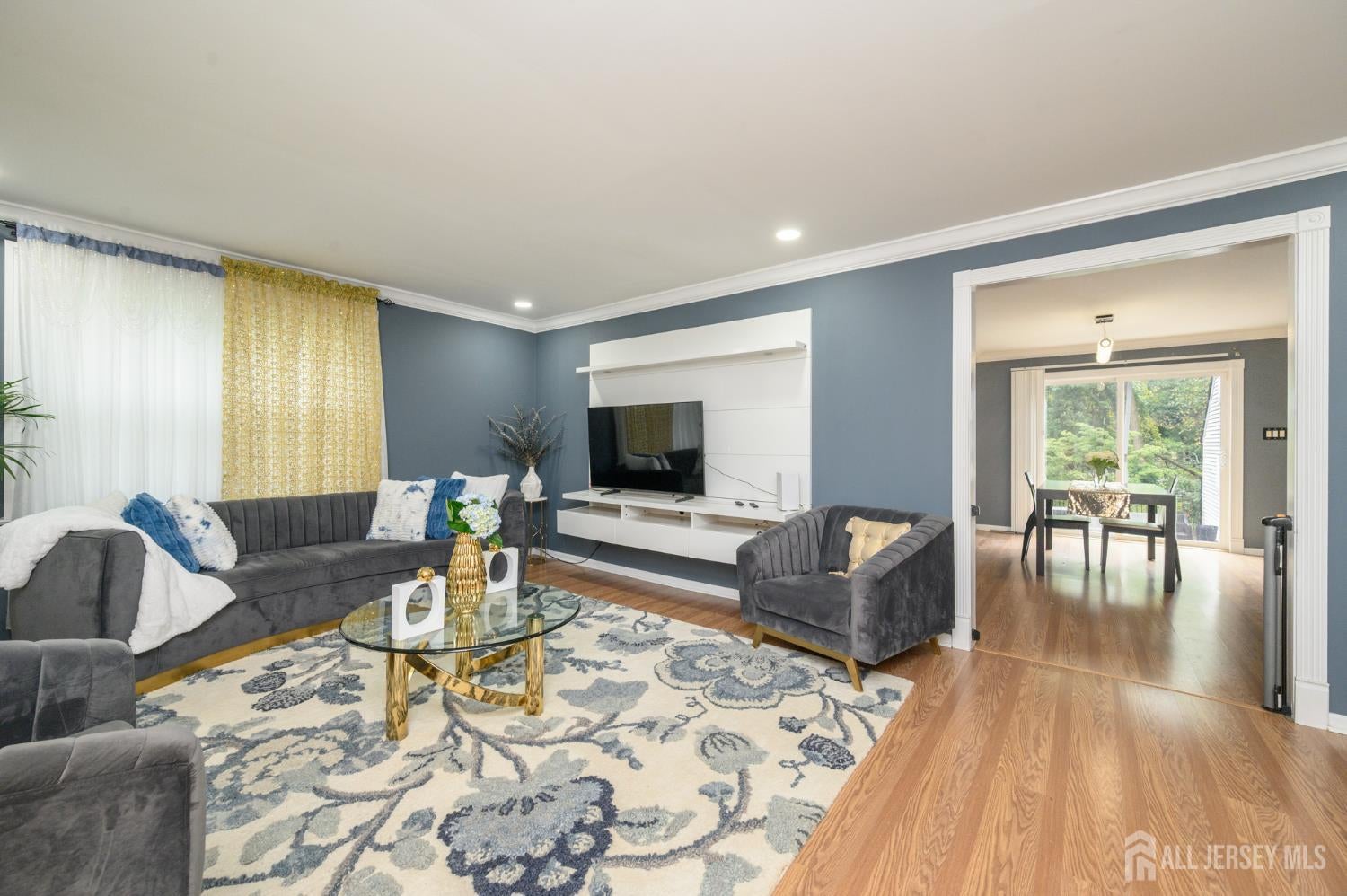 125 127 Princeton Ln, South Plainfield, NJ 07063 photo