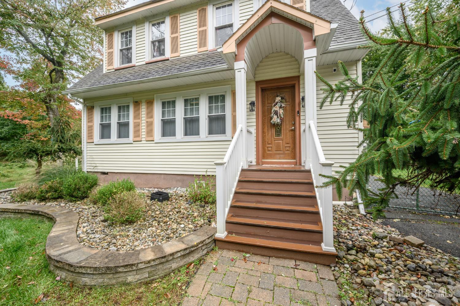 125 127 Princeton Ln, South Plainfield, NJ 07063 photo