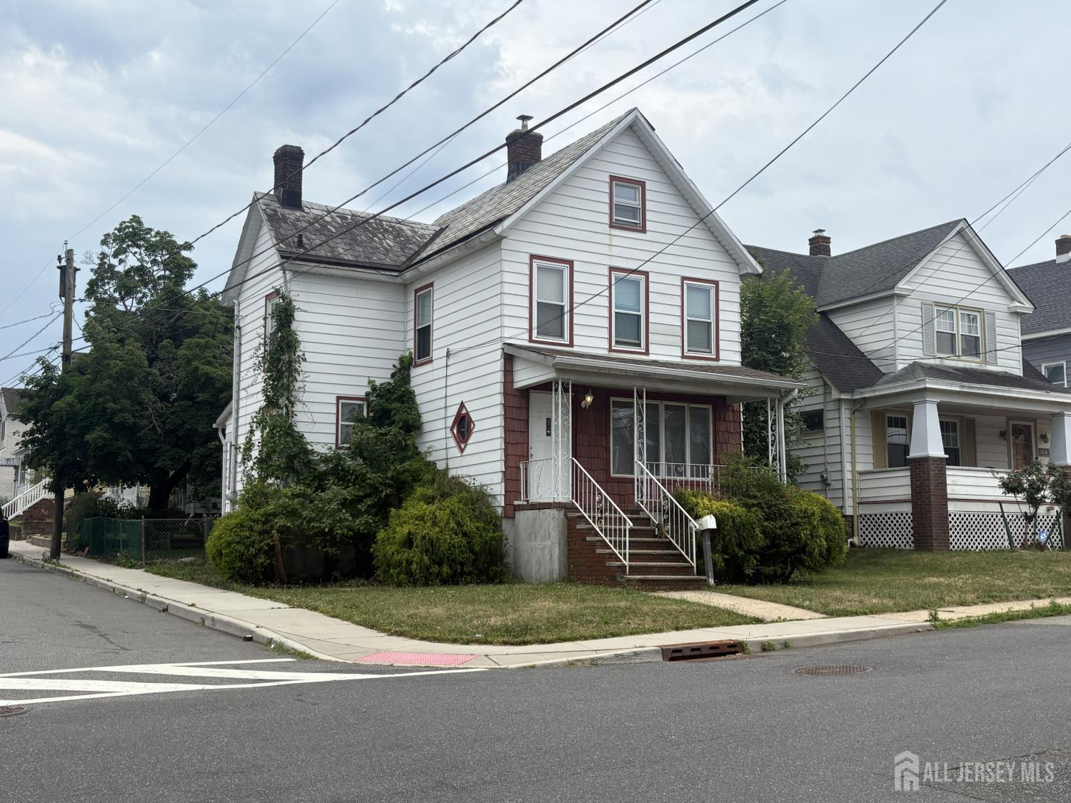 52 Dane St, Sayreville, NJ 08872