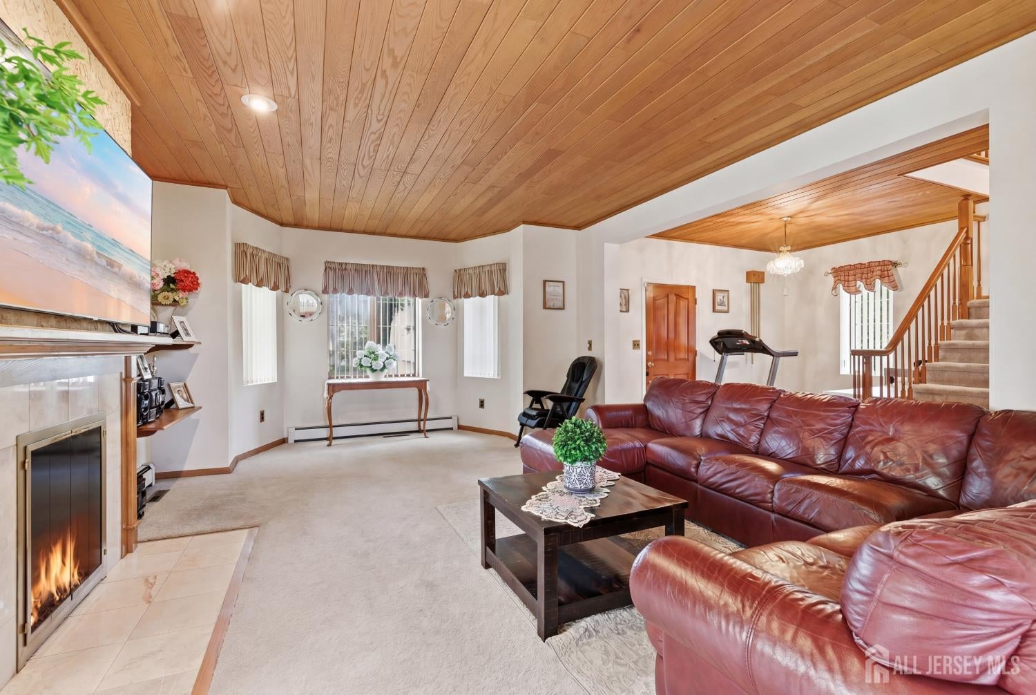 329 S Pine Ave, South Amboy, NJ 08879 photo
