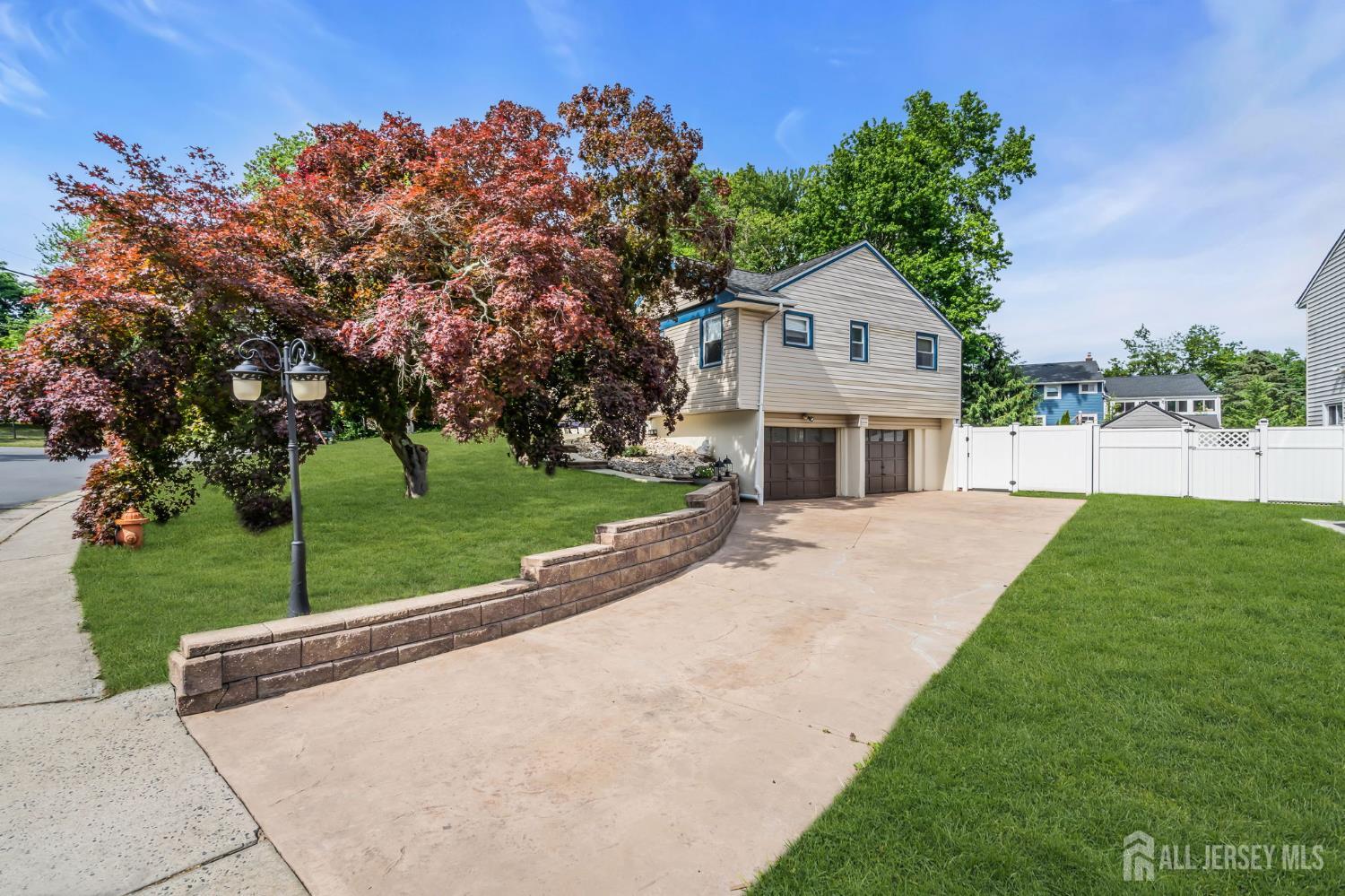 35 Richard Terrace, Middletown, NJ 07748 photo