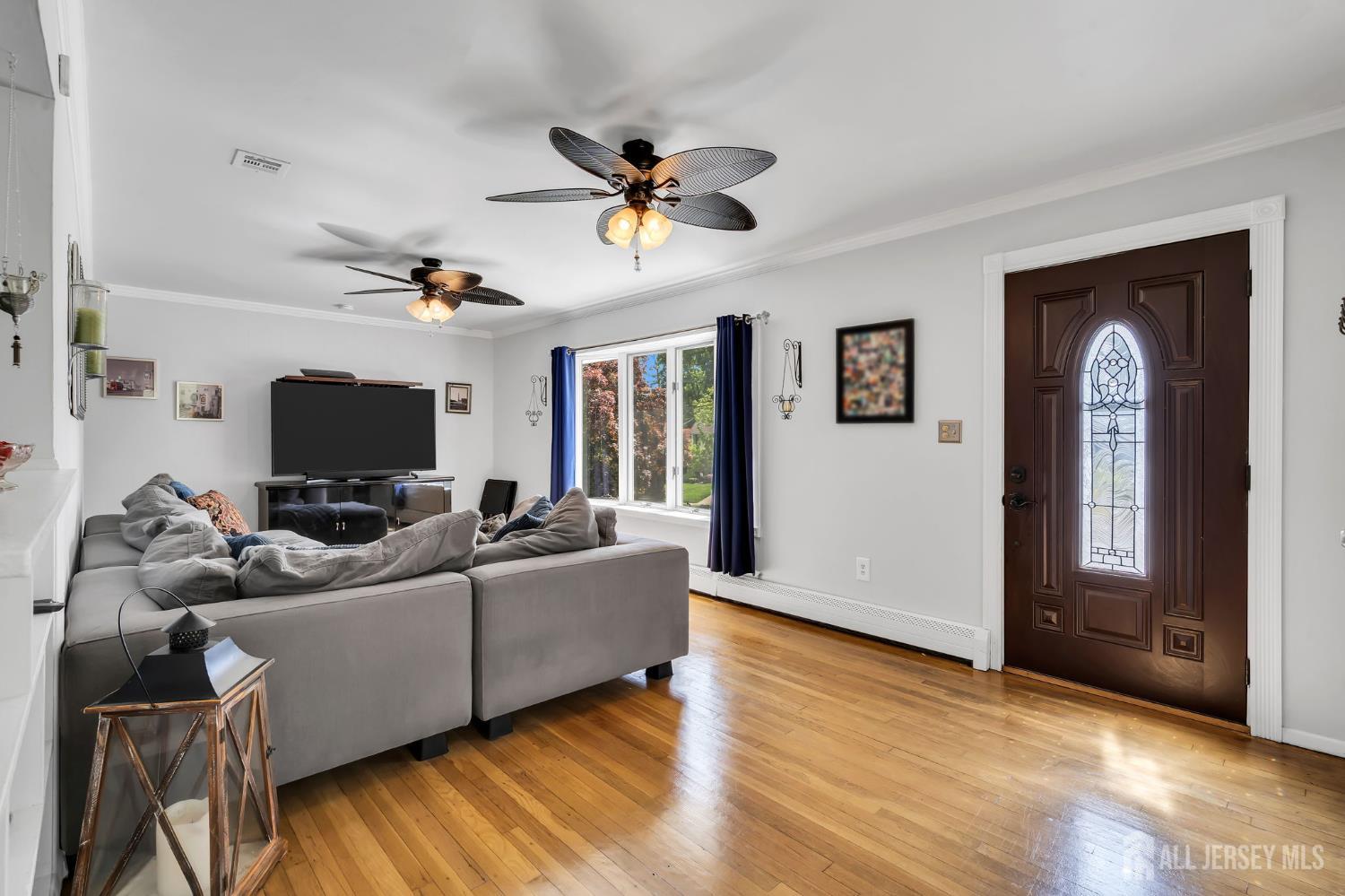 35 Richard Terrace, Middletown, NJ 07748 photo