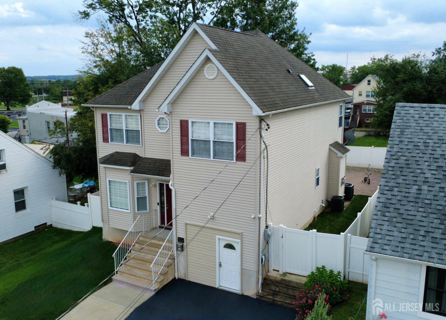 34 4th St, Port Reading, NJ 07064 photo