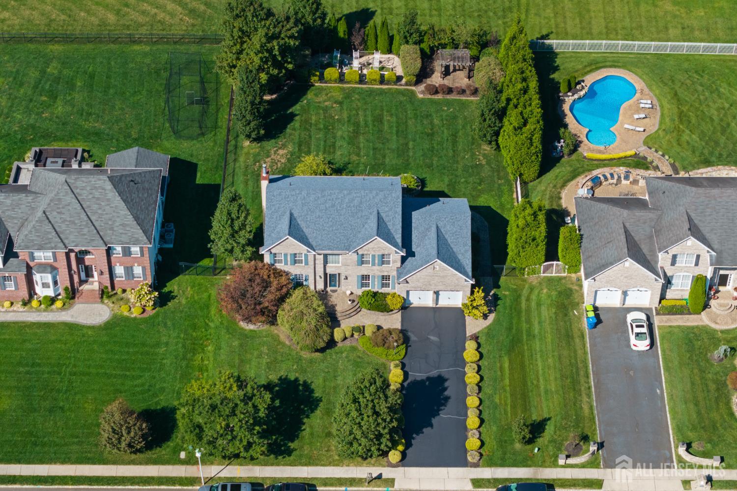 20 Mitchell Dr, Monroe, NJ 08831 photo