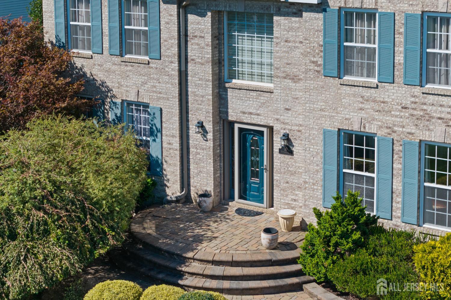 20 Mitchell Dr, Monroe, NJ 08831 photo