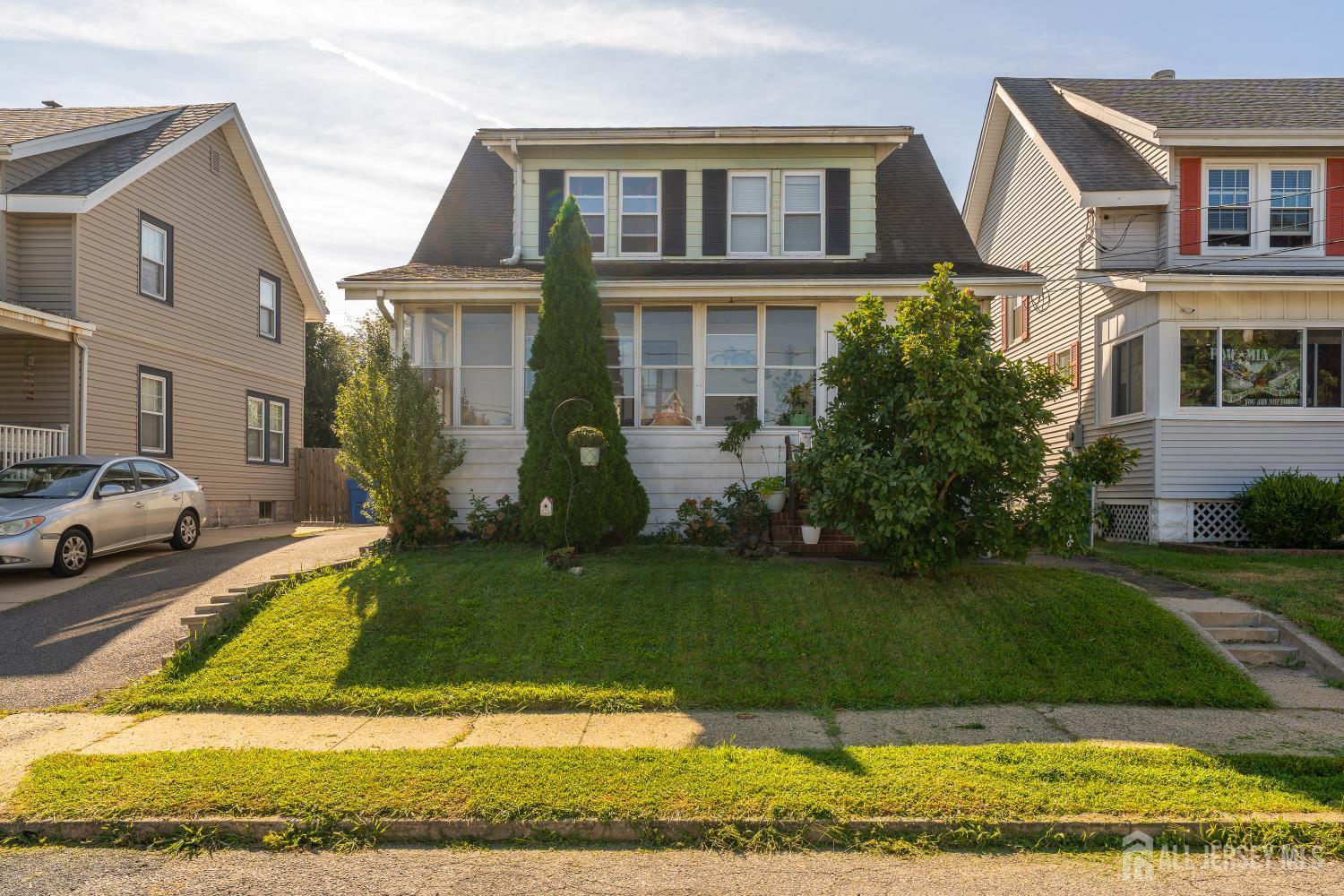 3 Fairview Ave, South River, NJ 08882