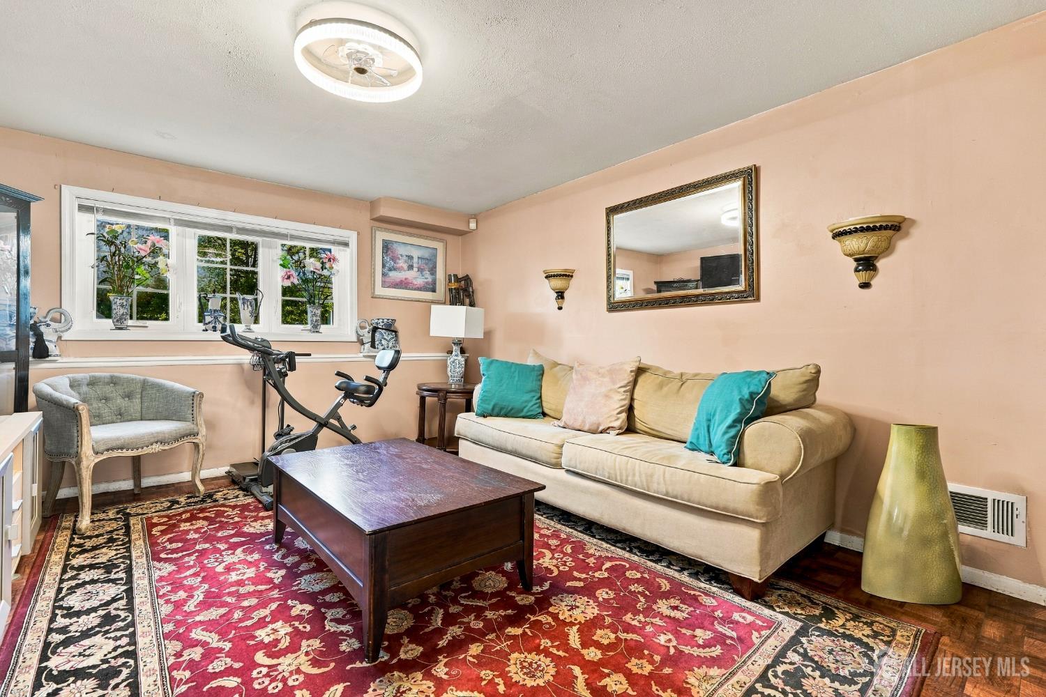 916 Green Grove Rd, Neptune, NJ 07753 photo