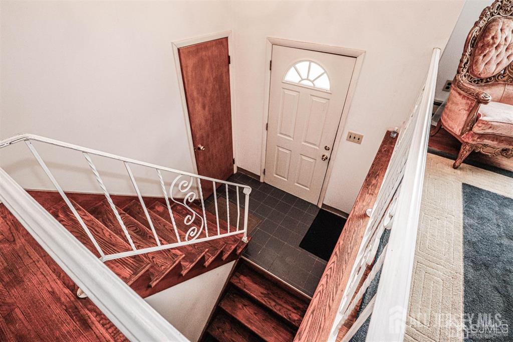 3 Sarno St, Colonia, NJ 07067 photo