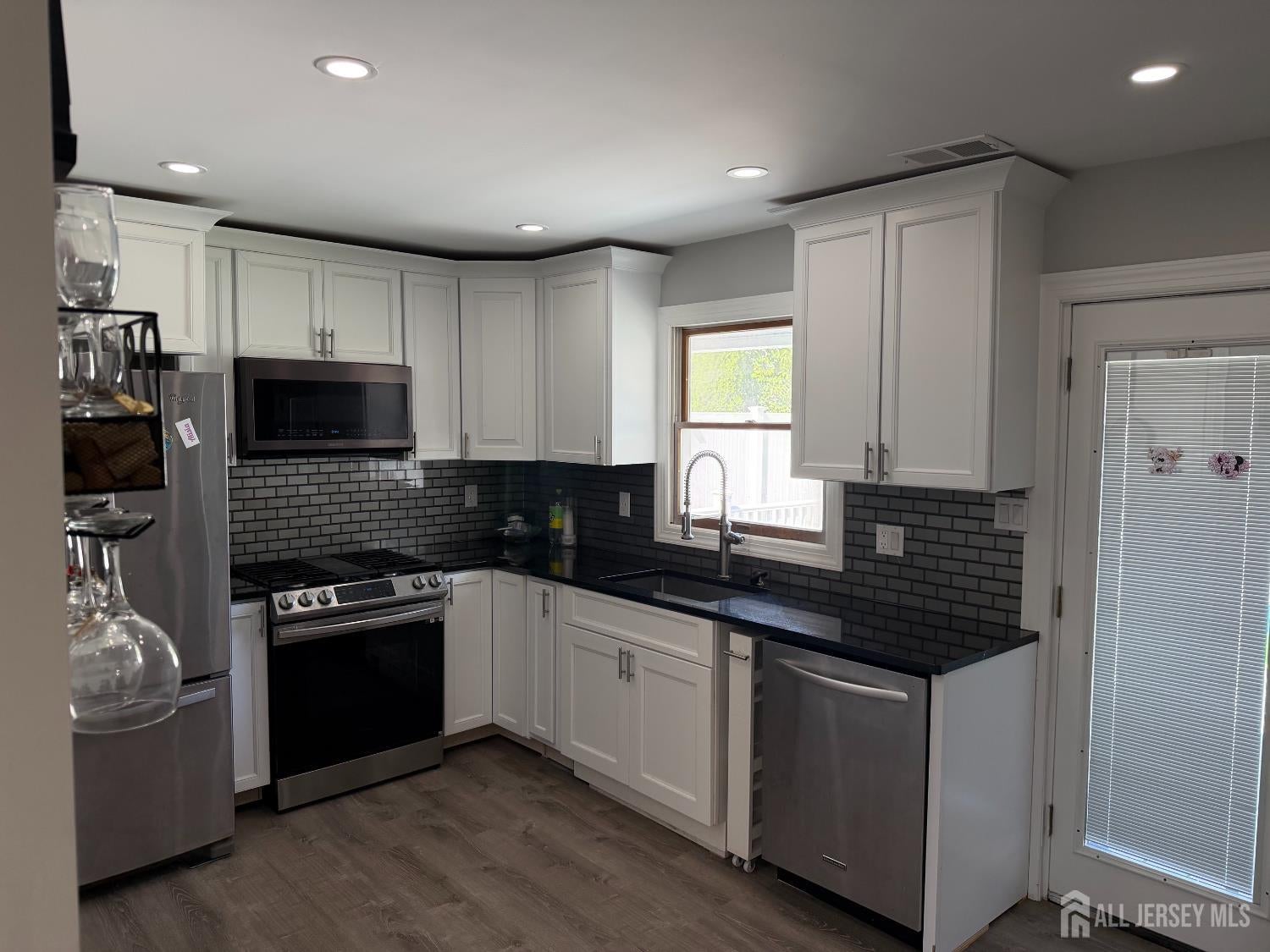 215 Johnson Ave, Piscataway, NJ 08854 photo