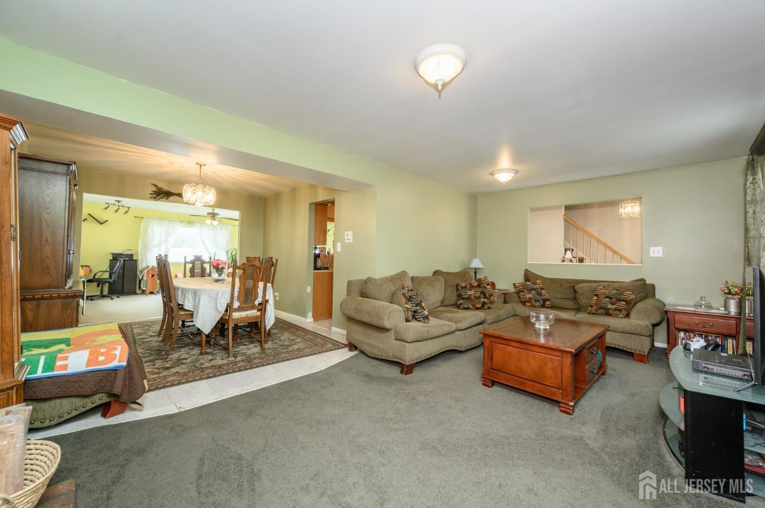 20 Snowdrift Ln, Howell, NJ 07731 photo
