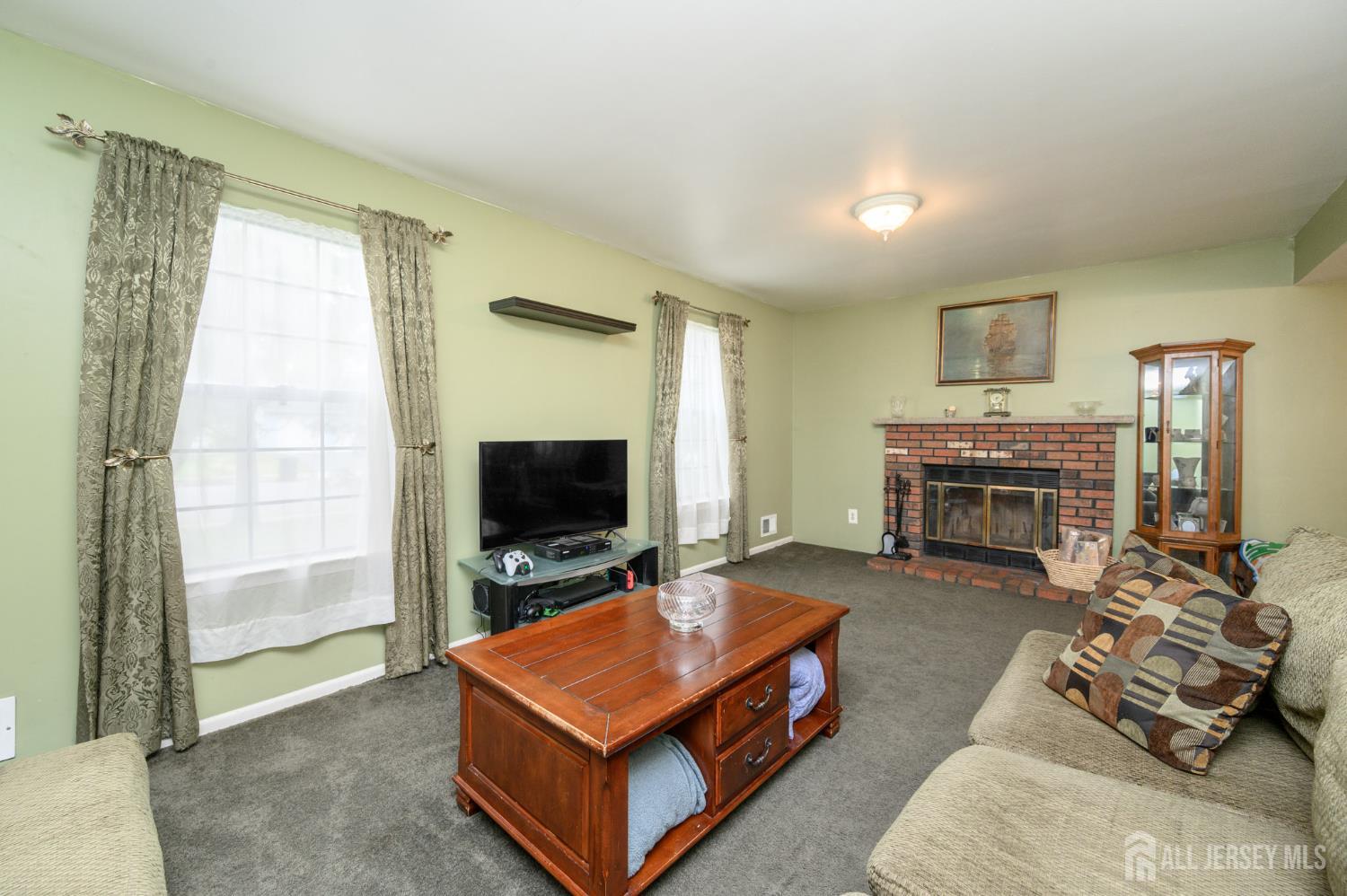 20 Snowdrift Ln, Howell, NJ 07731 photo