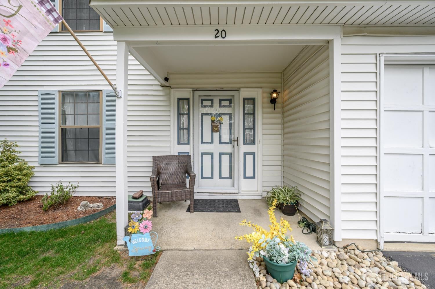 20 Snowdrift Ln, Howell, NJ 07731 photo