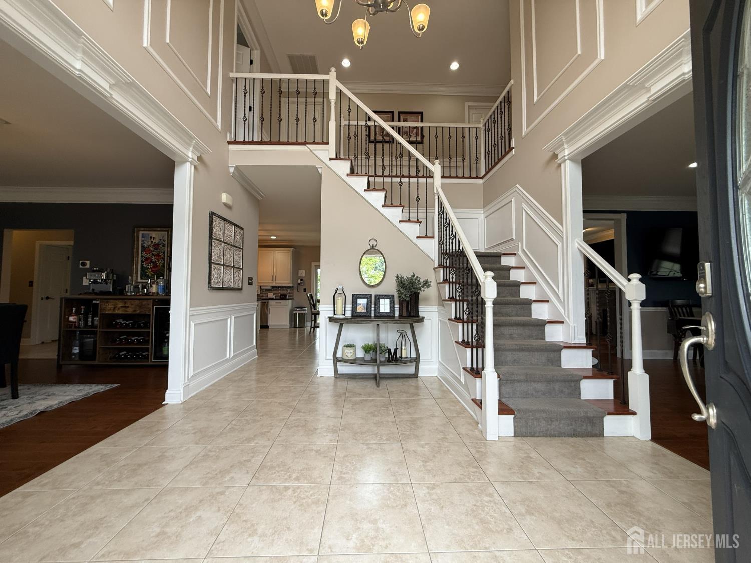 27 Mitchell Dr, Monroe, NJ 08831 photo