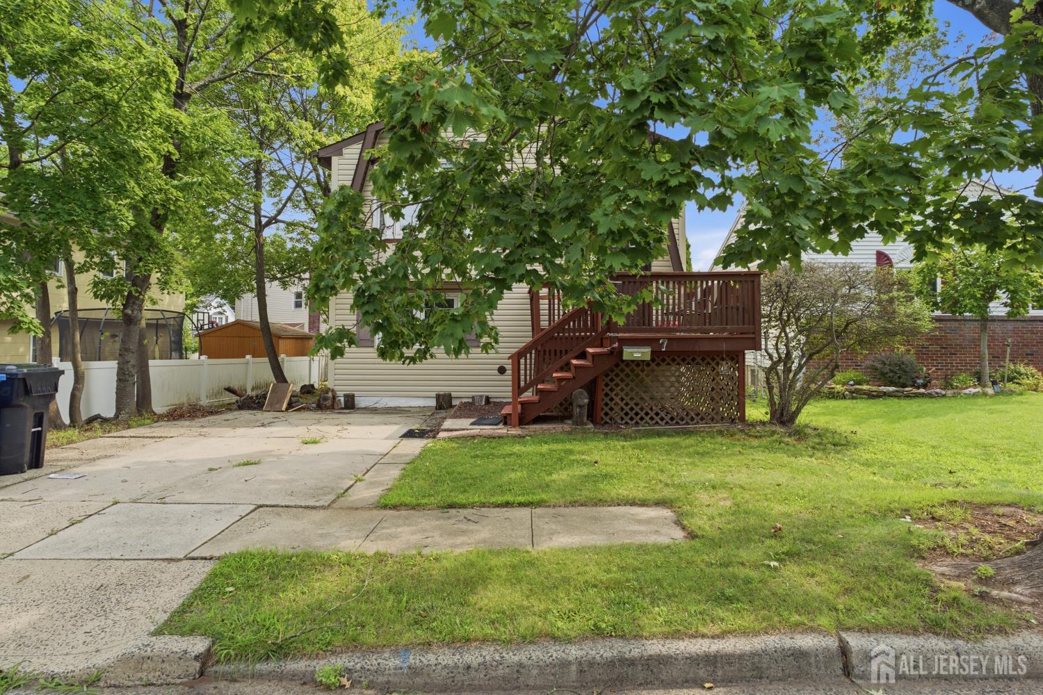 7 Exeter St, Highland Park, NJ 08904 photo