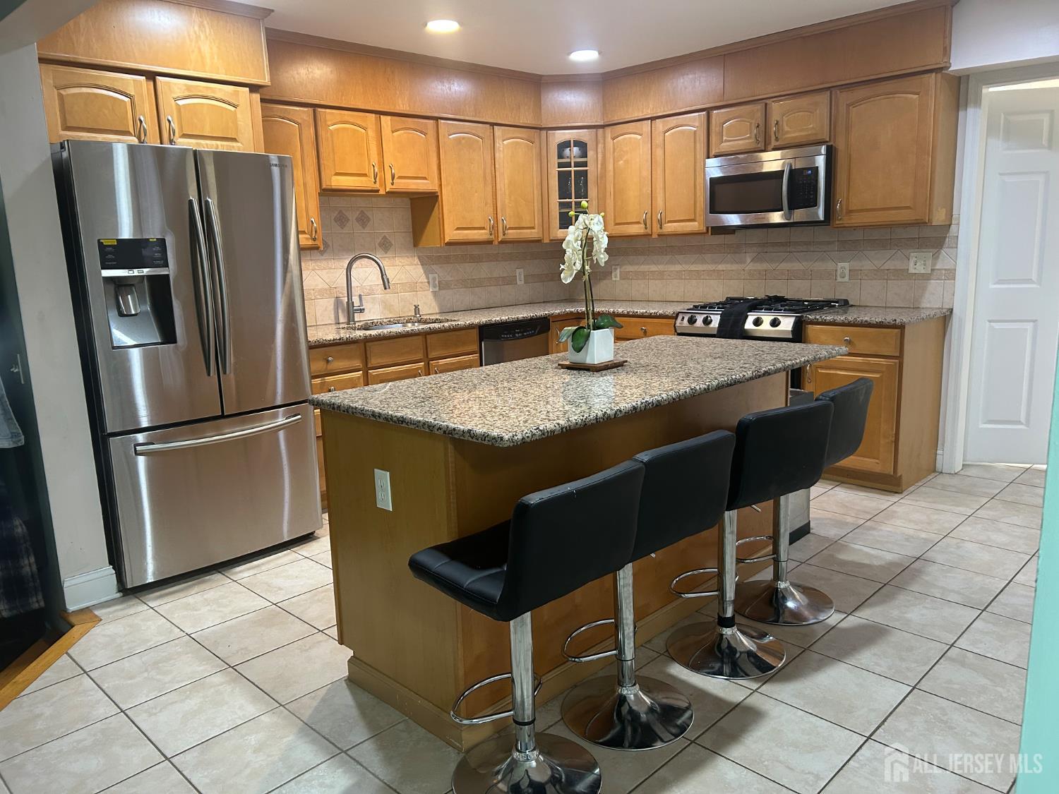 150 Montrose Ave, South Plainfield, NJ 07080 photo