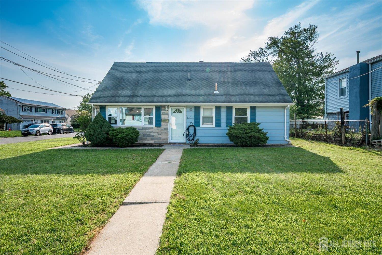 530 Wood Ave, Iselin, NJ 08830