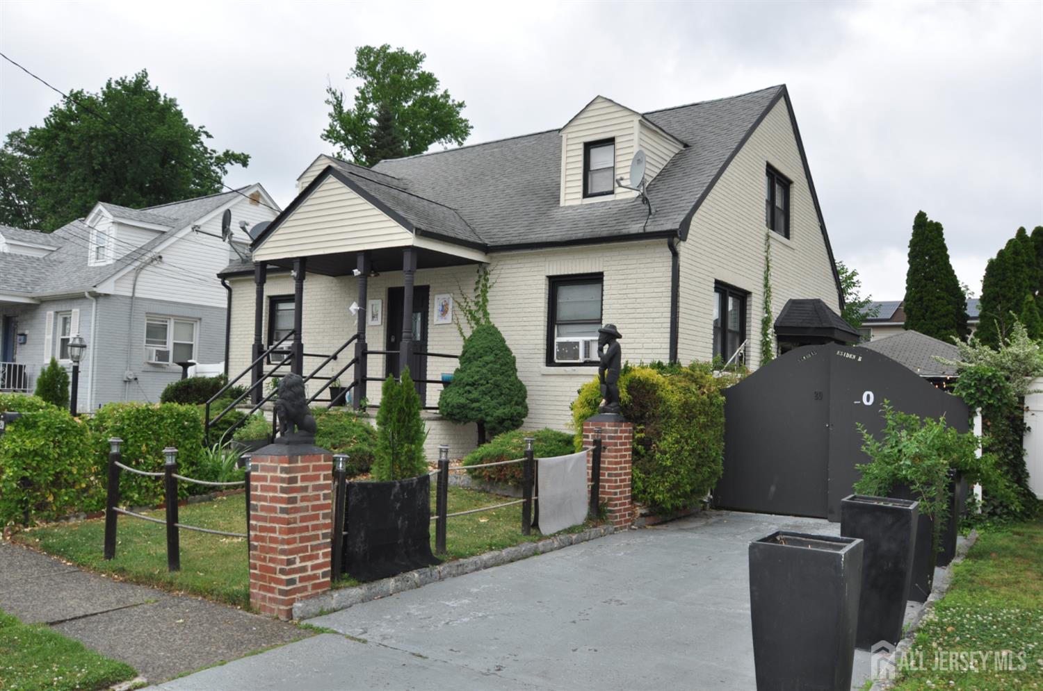 20 Maine Ave, Carteret, NJ 07008 photo