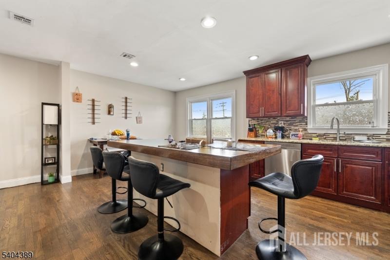5 Jessie St, Carteret, NJ 07008 photo