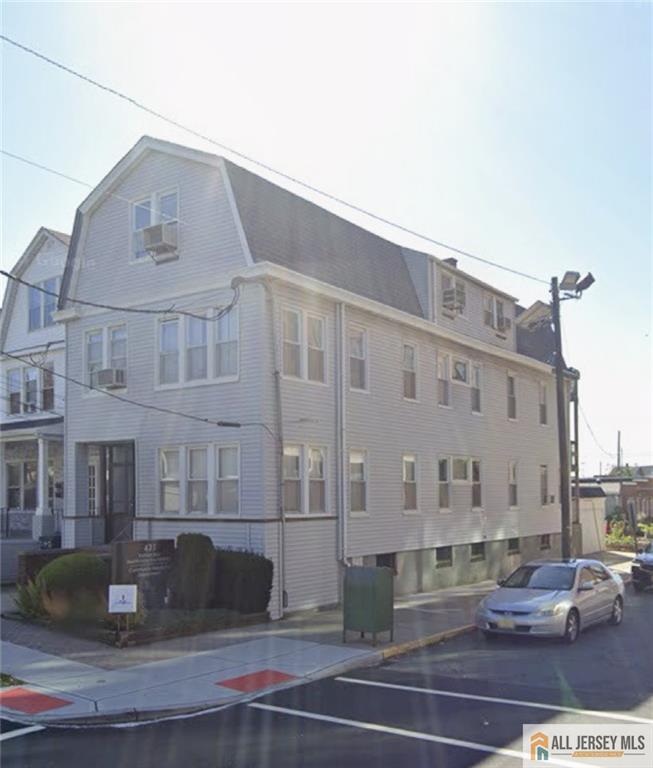 471 Lawrie St, Perth Amboy, NJ 08861 photo