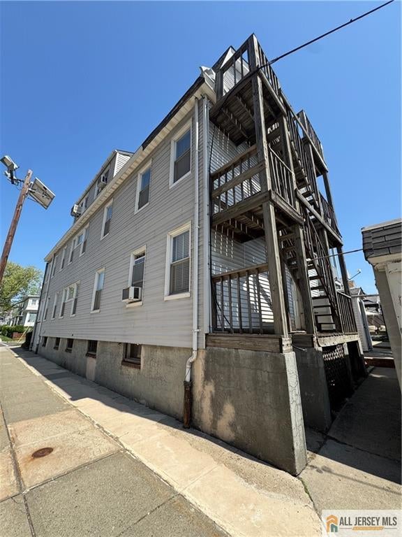 471 Lawrie St, Perth Amboy, NJ 08861 photo