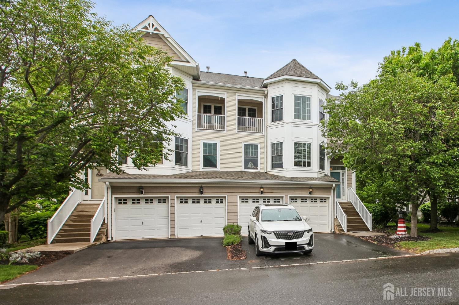 69 Shore Dr, South Amboy, NJ 08879