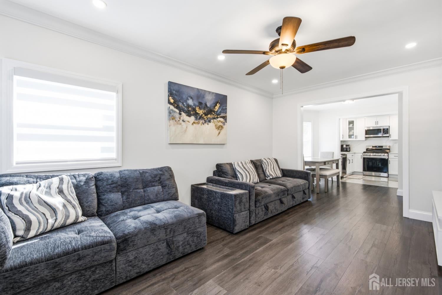 129 Pershing Ave, Iselin, NJ 08830 photo