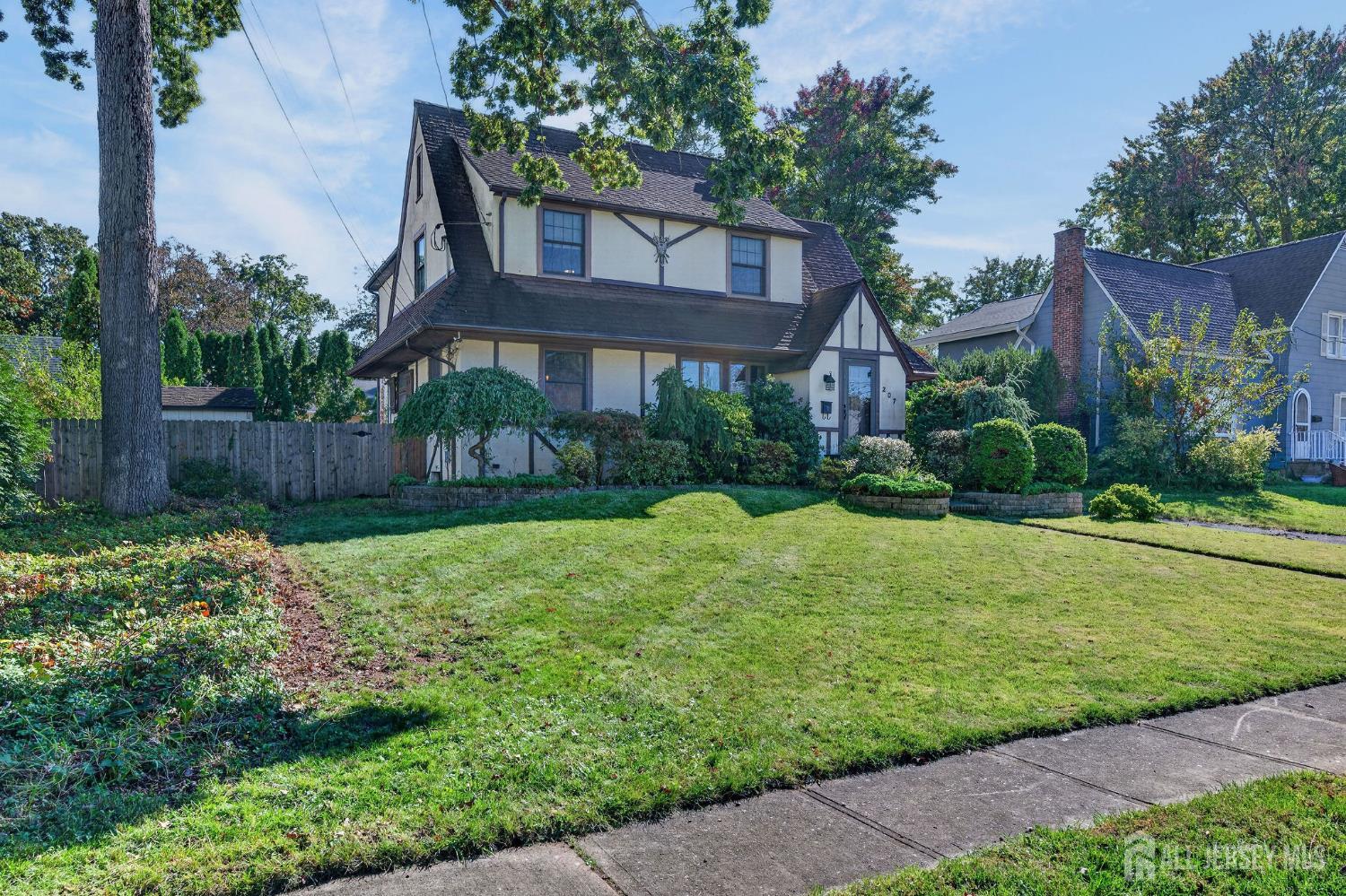 207 Penfield Pl, Dunellen, NJ 08812 photo