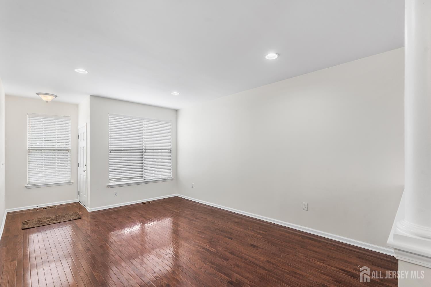 2357 Berkshire Ln, North Brunswick, NJ 08902 photo