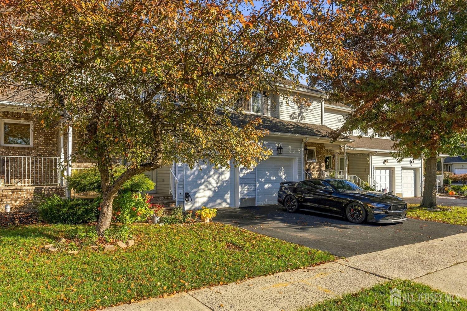 13 Forest Garden Dr, Matawan, NJ 07747 photo