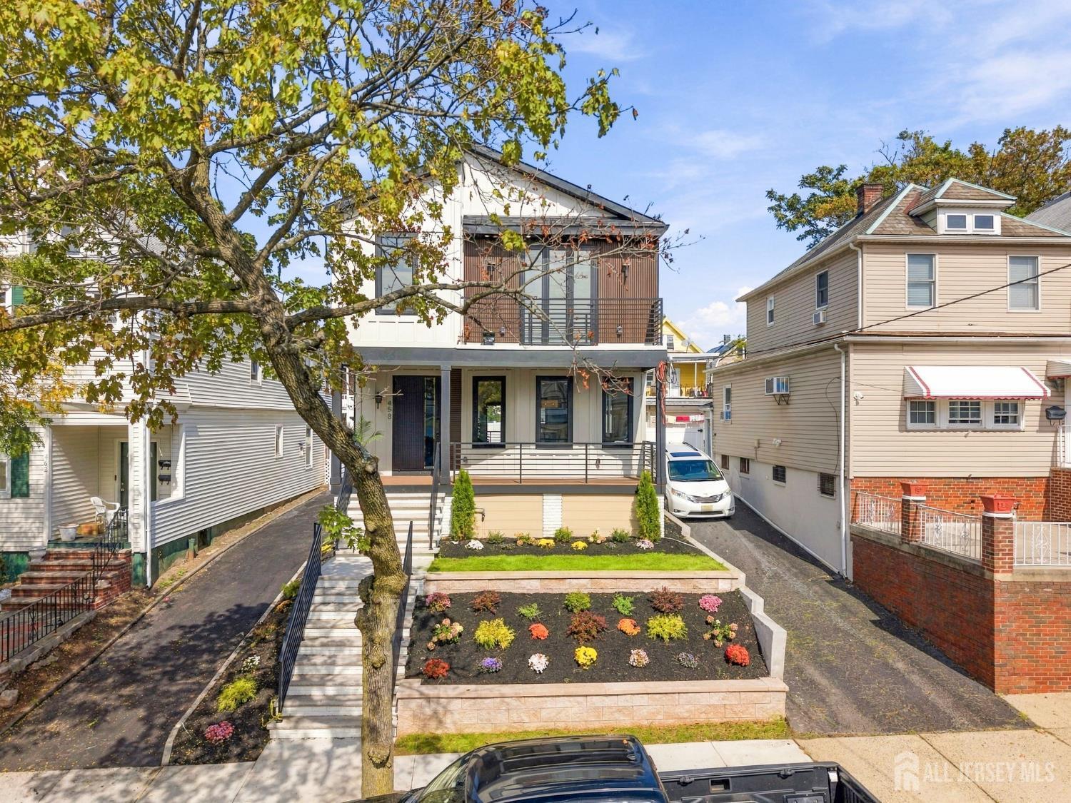 458 Lawrie St, Perth Amboy, NJ 08861 photo