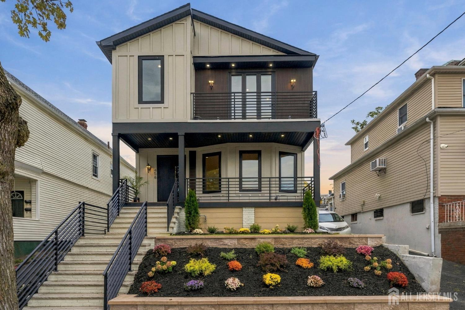 458 Lawrie St, Perth Amboy, NJ 08861
