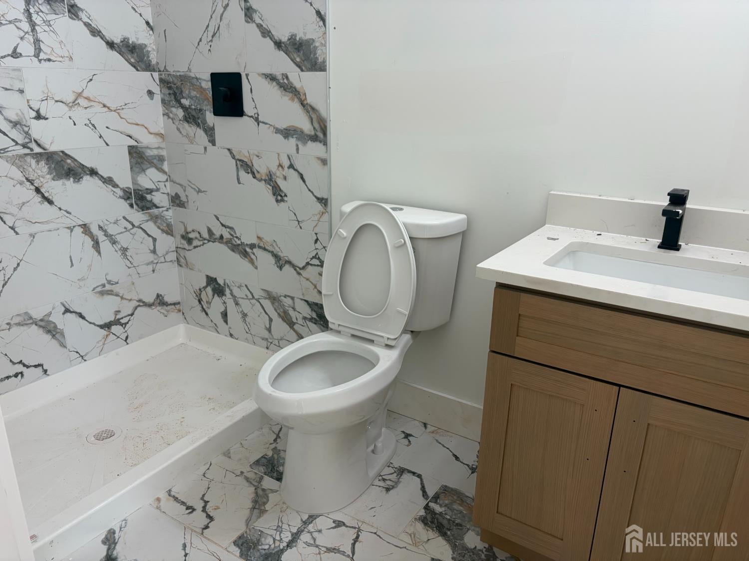 116 Arthur Ave, Colonia, NJ 07067 photo