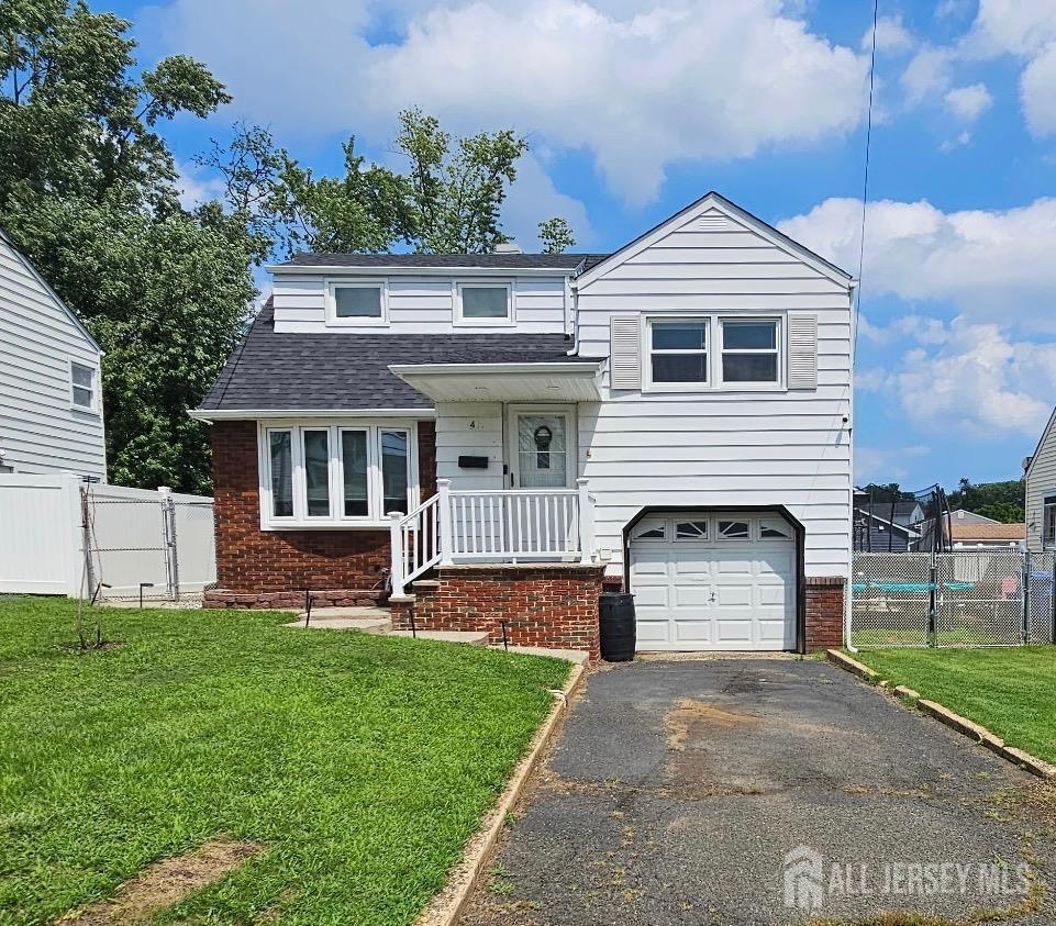 4 Carter Pl, Sayreville, NJ 08859