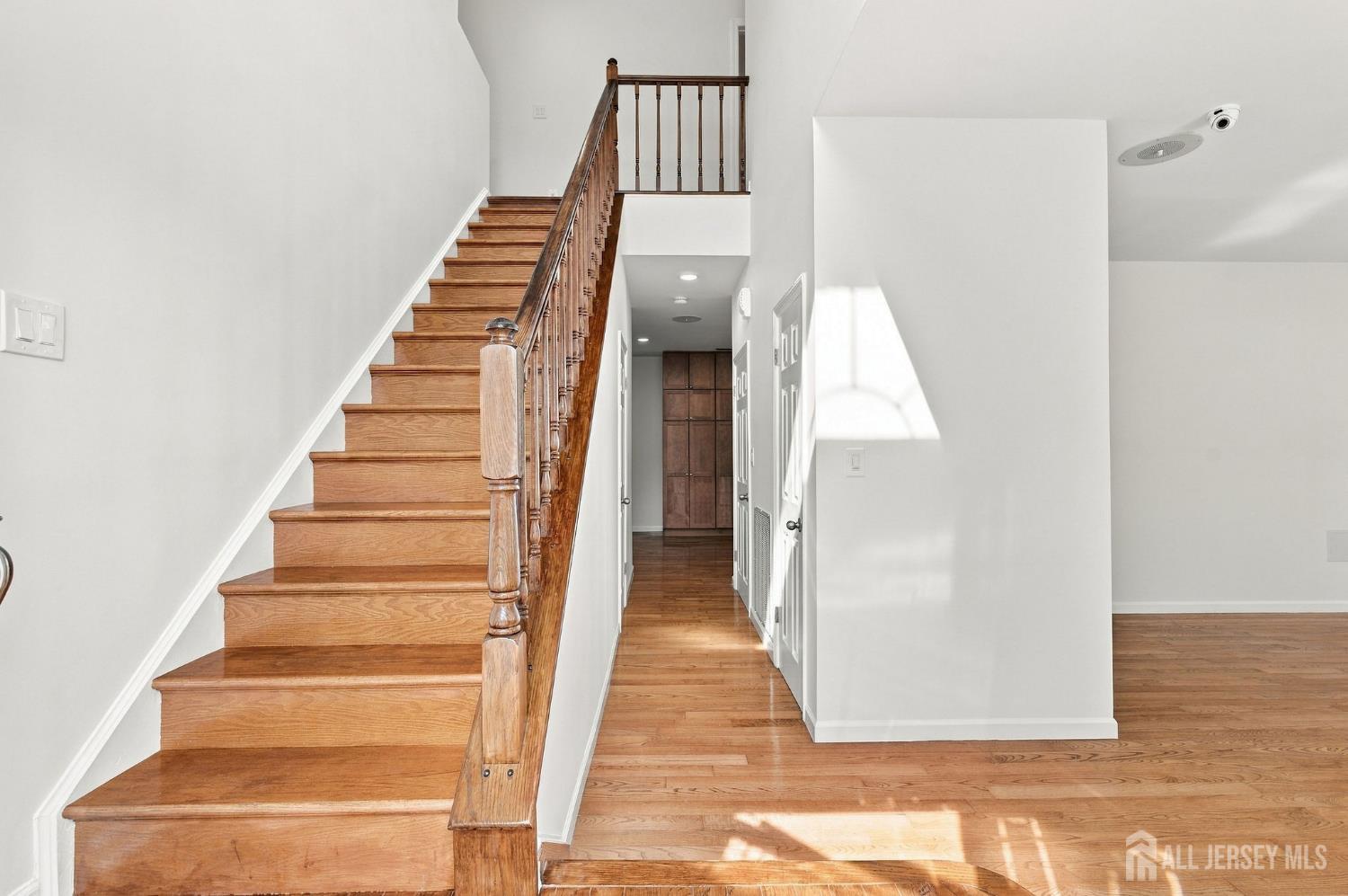 563 Buckingham Dr, Piscataway, NJ 08854 photo