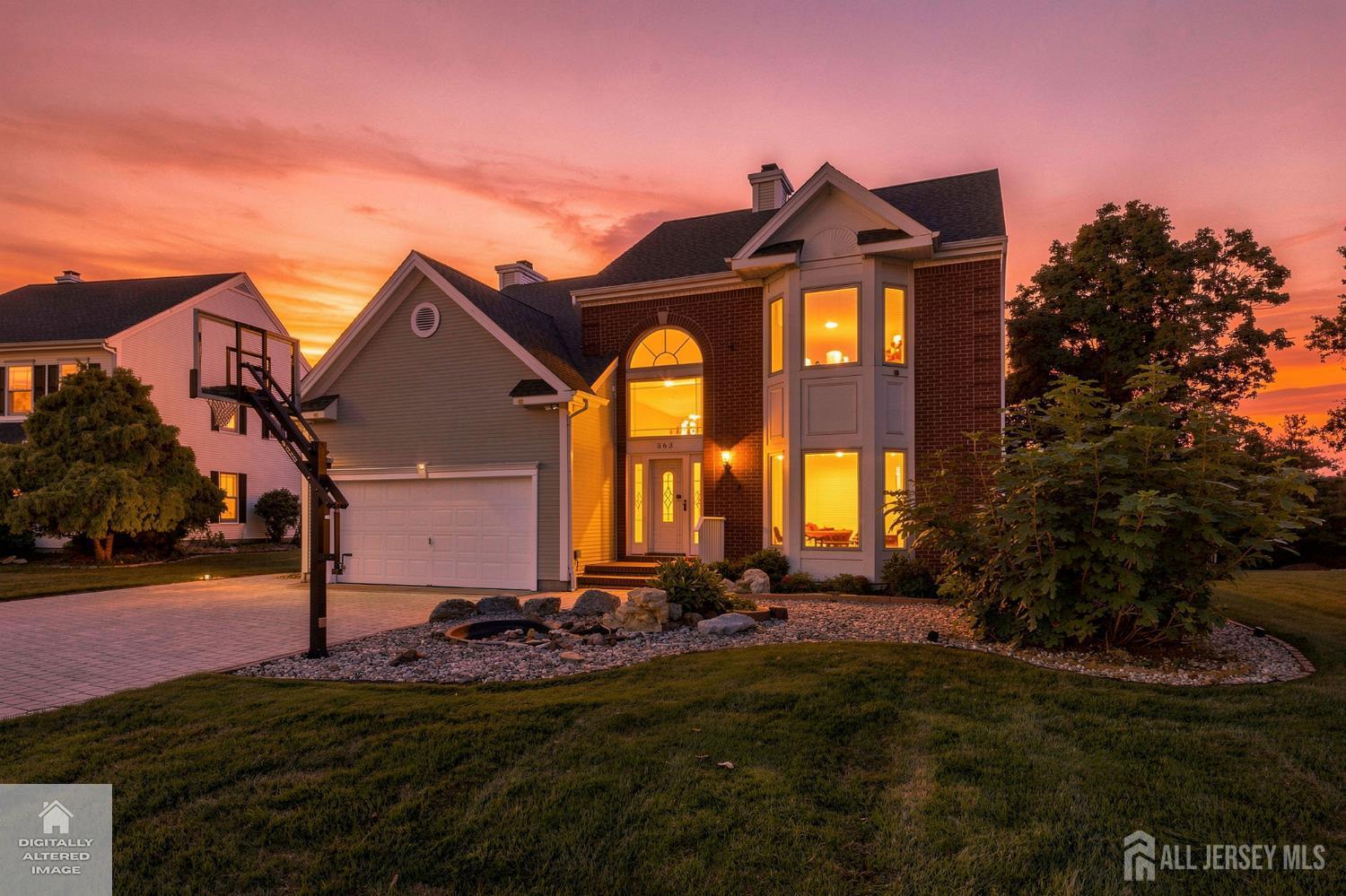 563 Buckingham Dr, Piscataway, NJ 08854