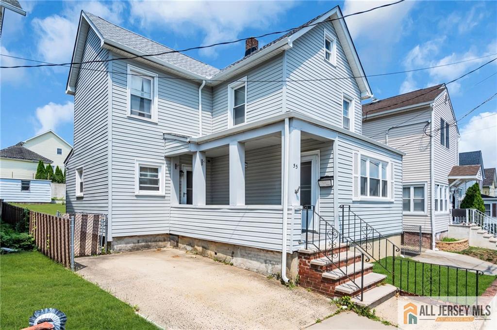 55 Smullen St, Sayreville, NJ 08872