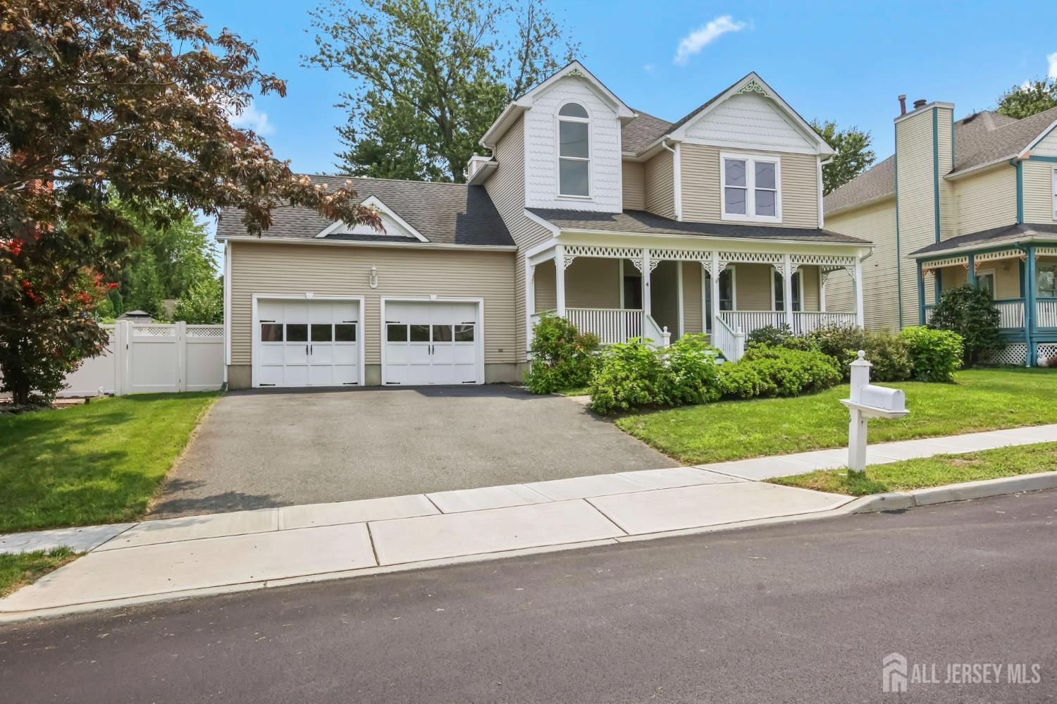 4 Claire Ct, Matawan, NJ 07747 photo