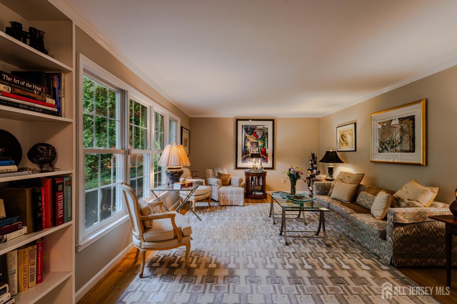 6 Burlington Ln, East Brunswick, NJ 08816