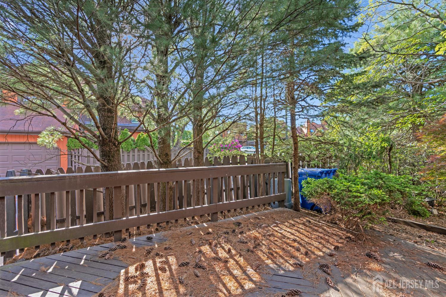 156 Riverbend Dr, North Brunswick, NJ 08902 photo