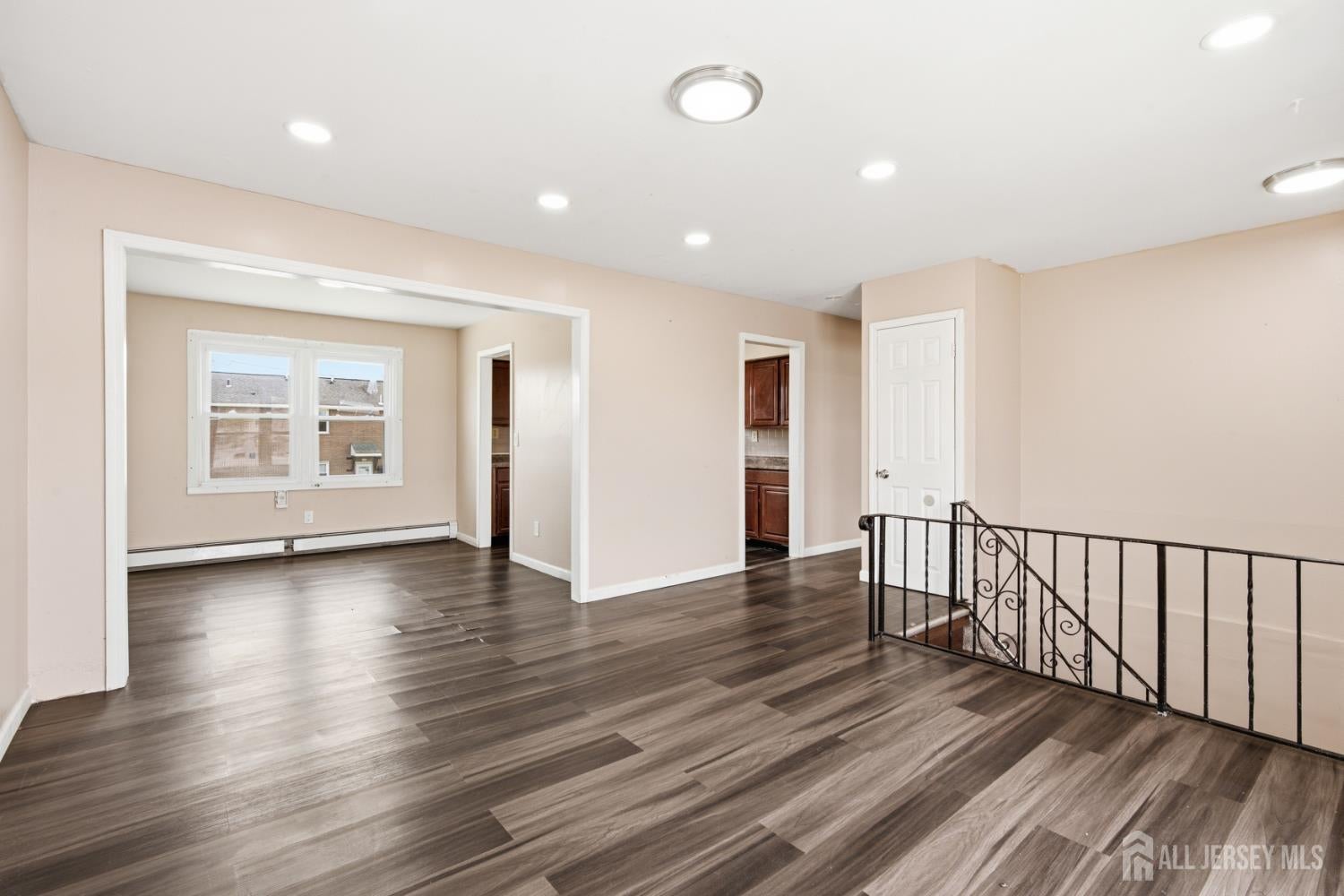 42 Mercer St, Carteret, NJ 07008 photo