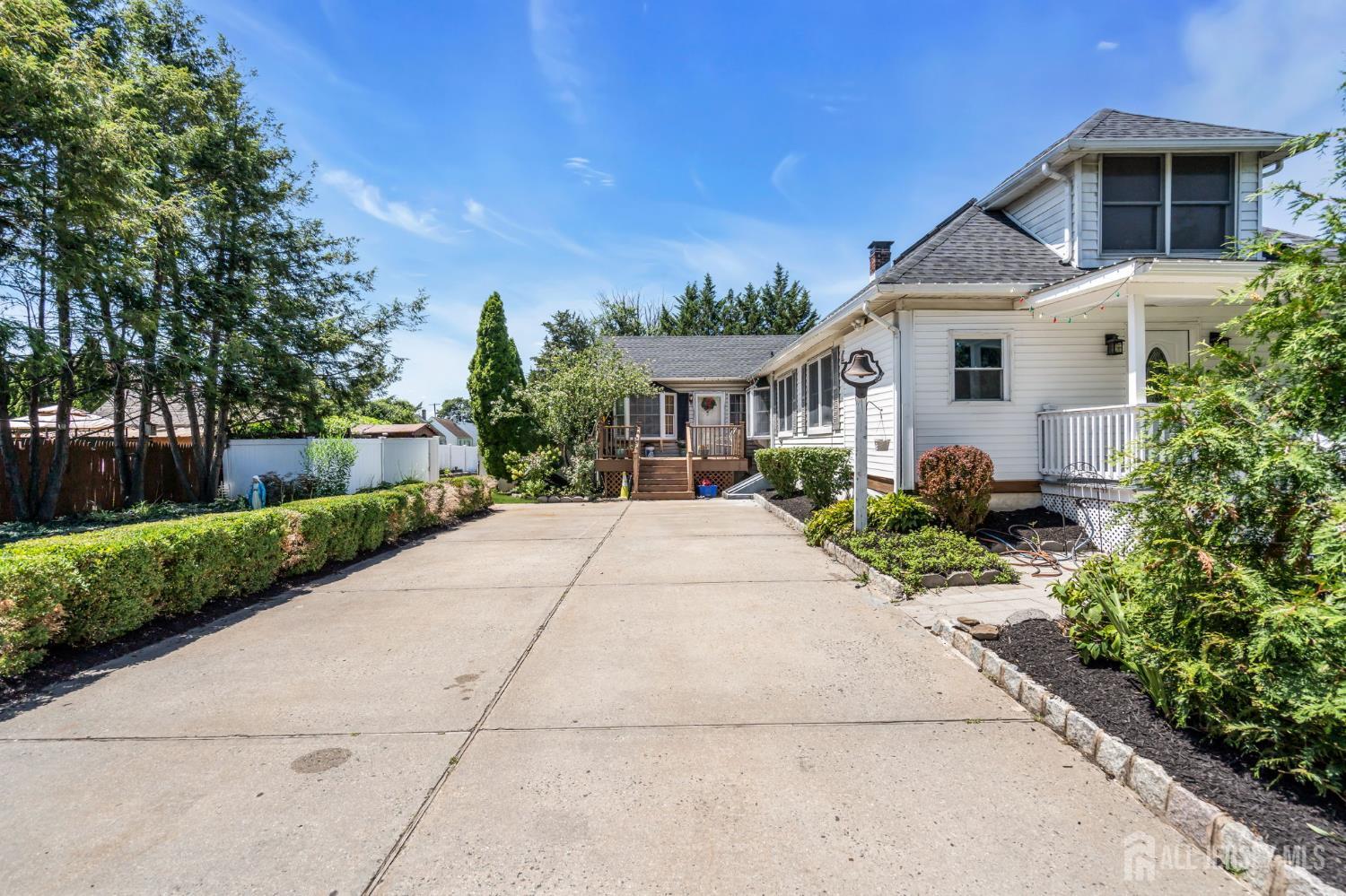 133 Summerhill Rd, Spotswood, NJ 08884 photo