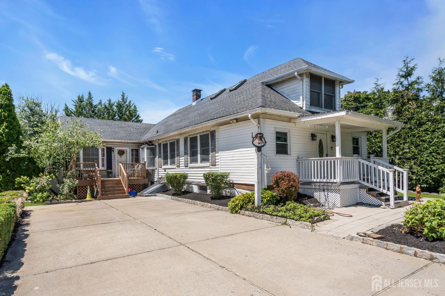 133 Summerhill Rd, Spotswood, NJ 08884