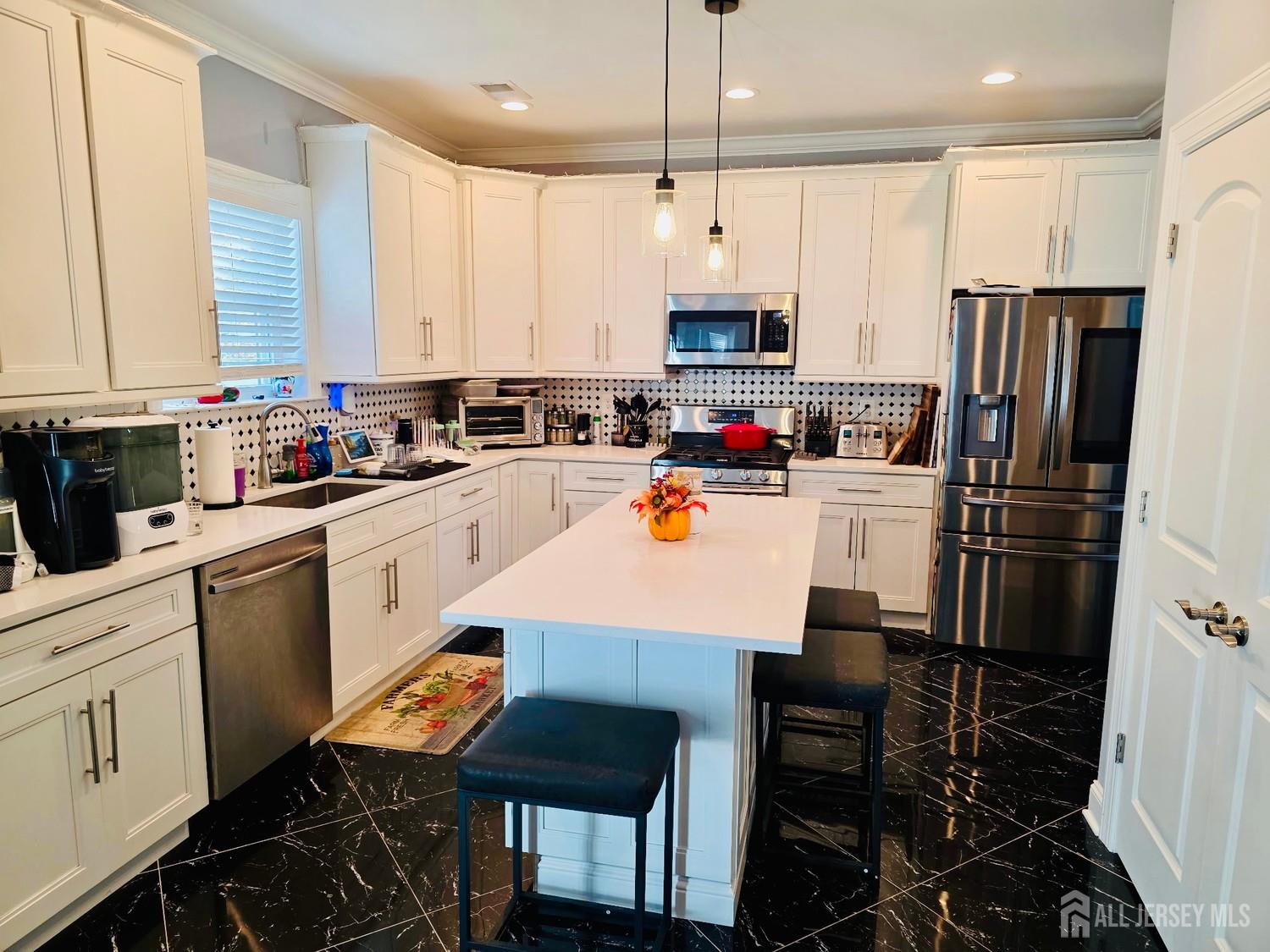 1124 Monmouth Ave, Toms River, NJ 08757 photo