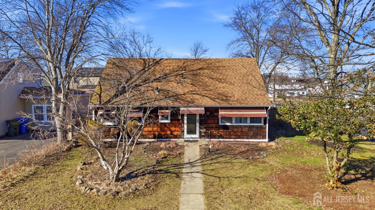 77 Arthur Pl, Iselin, NJ 08830