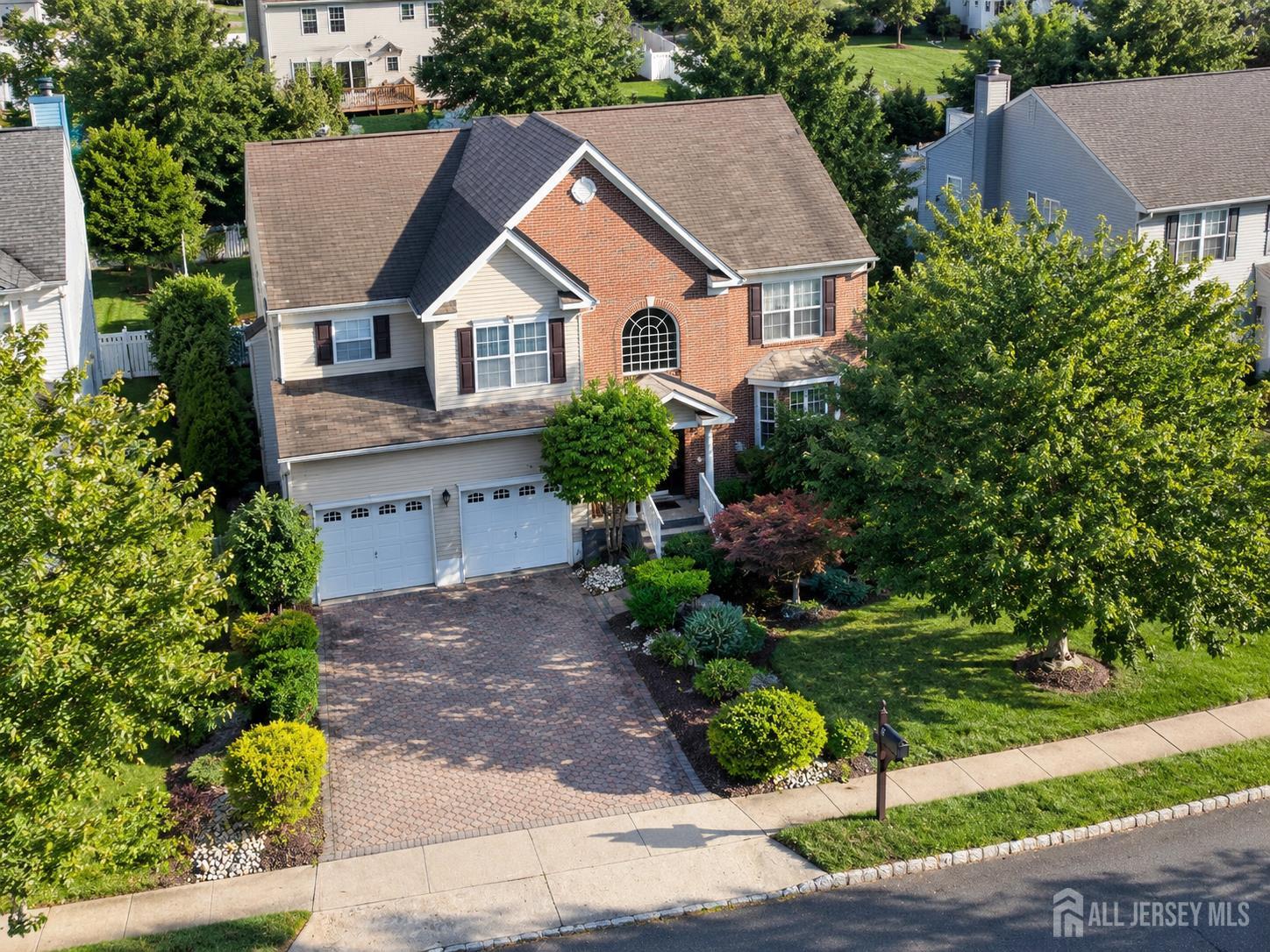 3 Treetops Cir, Princeton, NJ 08540