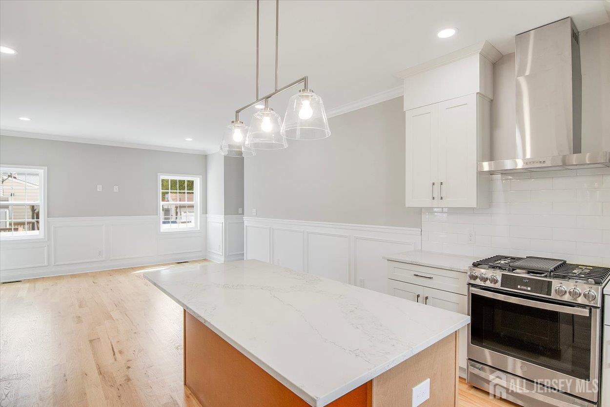 713 Inman Ave, Colonia, NJ 07067 photo