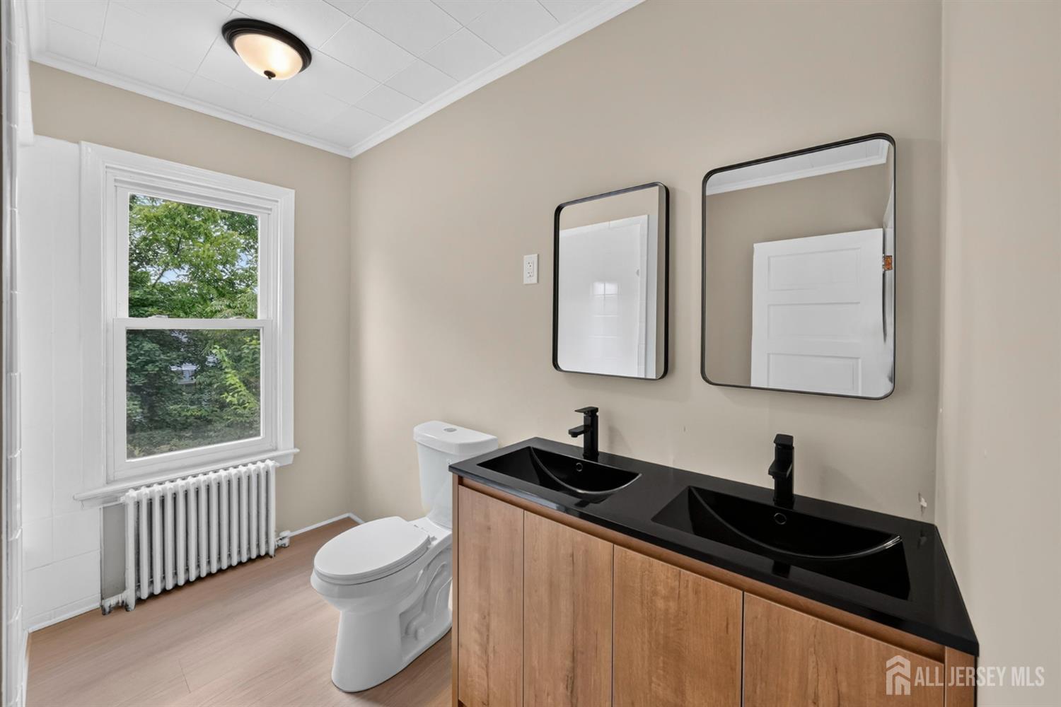 678 Ridgedale Ave, Woodbridge Proper, NJ 07095 photo