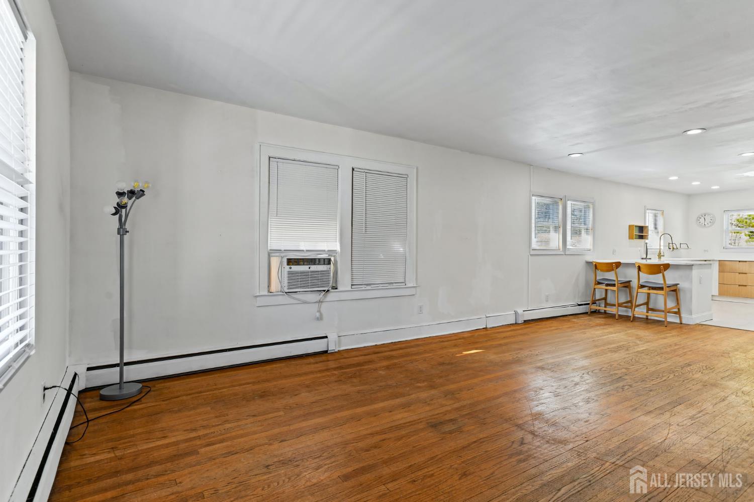 52 Main St, East Brunswick, NJ 08816 photo