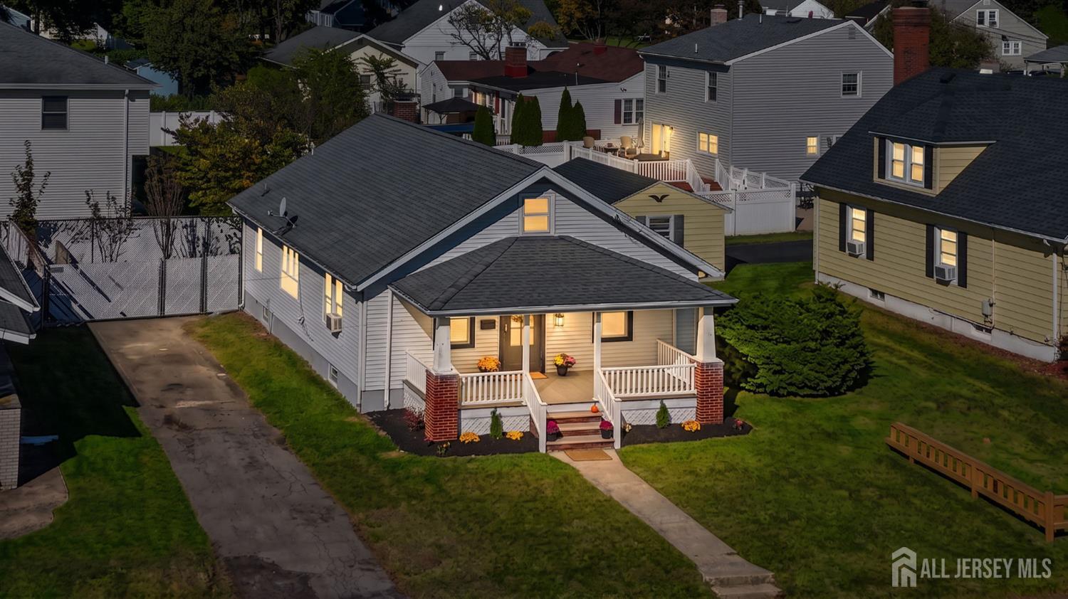 52 Main St, East Brunswick, NJ 08816