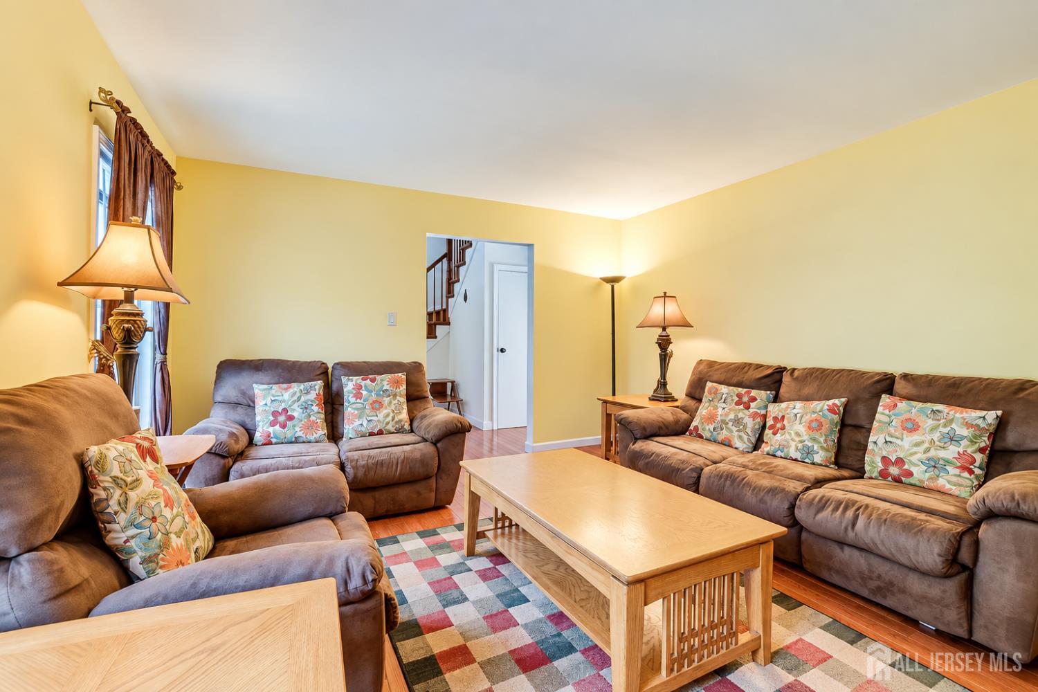 154 Dutton St, Franklin Twsp, NJ 08873 photo